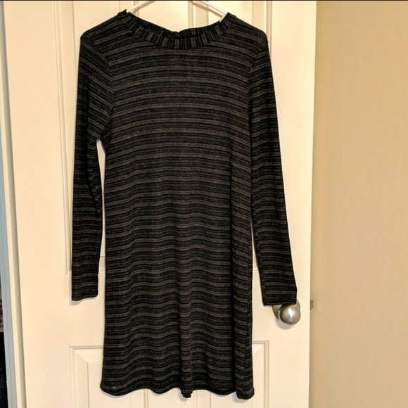 Black long sleeve sweater Dress - Picture 5 of 6